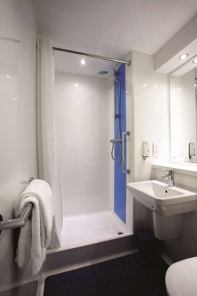 Travelodge Colwyn Bay Old Colwyn Стая снимка