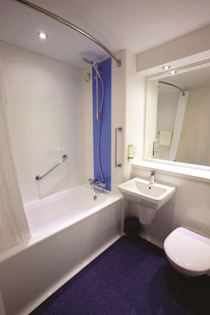 Travelodge Colwyn Bay Old Colwyn Стая снимка