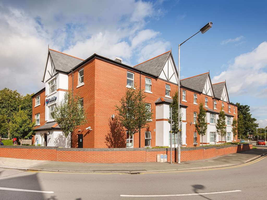 Travelodge Colwyn Bay Old Colwyn Екстериор снимка